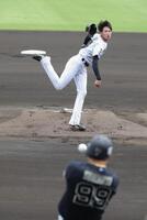 １回、杉本に左前打打を許した早瀬（撮影・坂部計介）