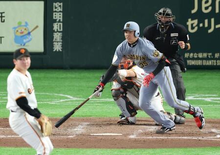 ６回、右前打を放つ才木（撮影・金田祐二）