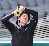 打撃練習をする立石（撮影・田中太一）