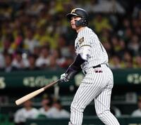 ５回、ソロを放つ森下（撮影・田中太一）