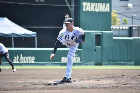 シート打撃に登板した下村
