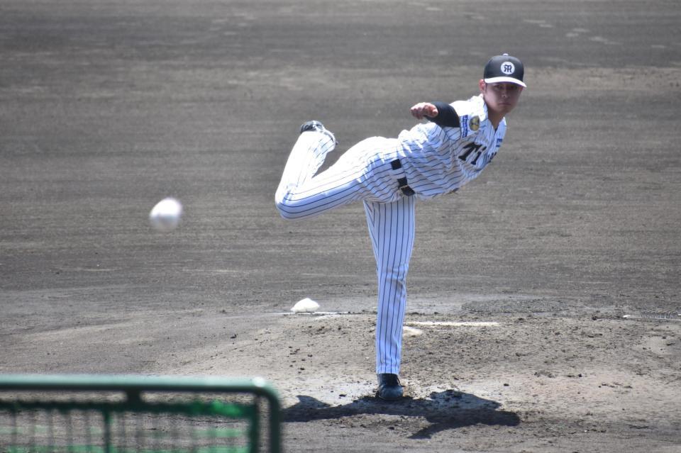 シート打撃に登板した下村