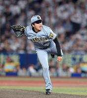 先発し力投する高橋（撮影・山口登）