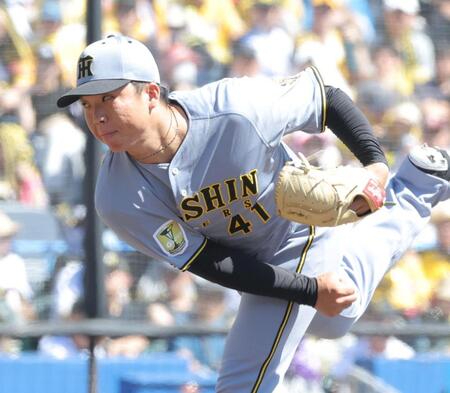 ロッテ戦に先発し力投する村上（撮影・西岡正）