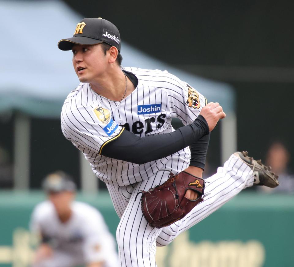 ７回、３番手で登板した岡留（撮影・坂部計介）
