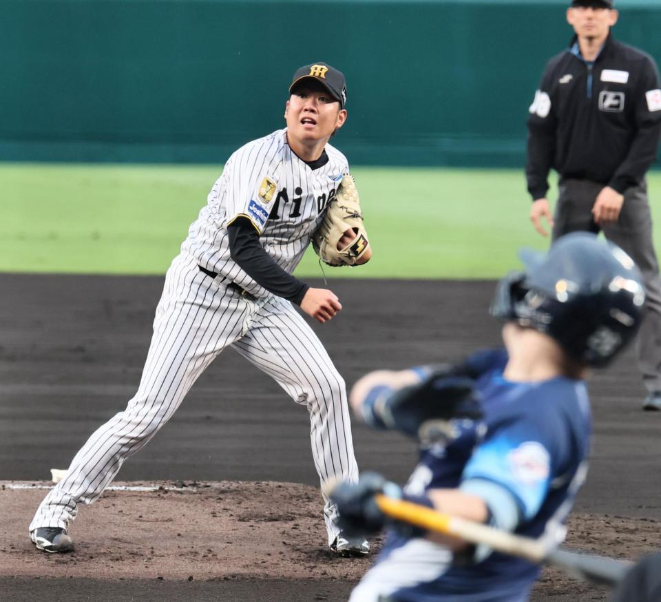 １回、ネビンに犠飛を許す西勇（撮影・田中太一）