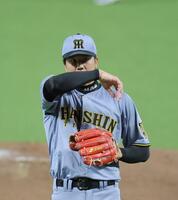 １回、栗原に先制２ランを浴びた才木（撮影・西田忠信）