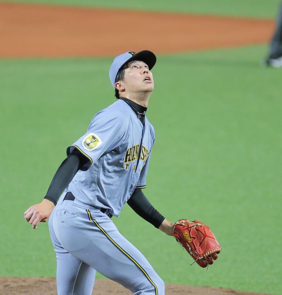 １回、栗原に先制２ランを浴びる才木（撮影・西田忠信）