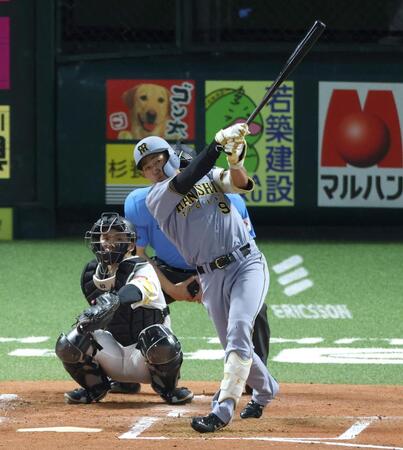 ３回、左翼線に二塁打を放つ立石（撮影・山口登）