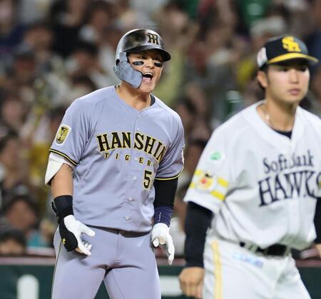 ６回、適時打を放った前川は声を張り上げる（撮影・田中太一）