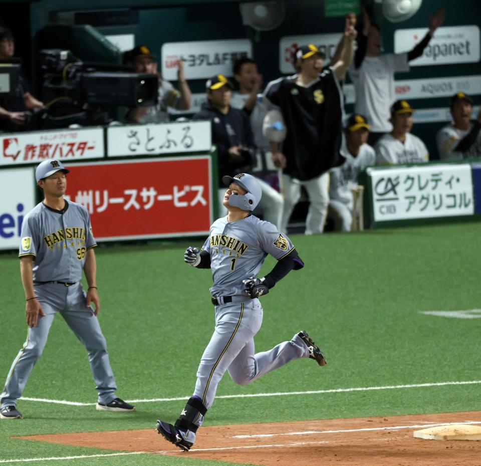 ９回、森下が倒れ試合終了する（撮影・山口登）