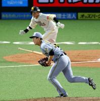 ７回、牧原大に勝ち越しを許す畠（撮影・山口登）