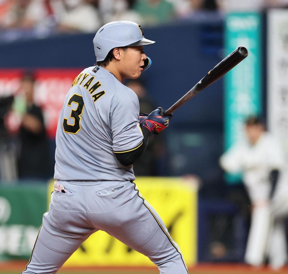 ５回、押し出し四球を選ぶ大山（撮影・田中太一）