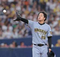 ６回、宗に適時打を許した高橋（撮影・西田忠信）