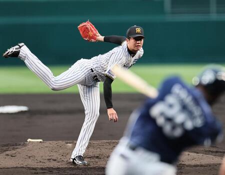 １回、西武　アレクサンダー・カナリオを三振に仕留める阪神・才木浩人＝甲子園（撮影・田中太一）