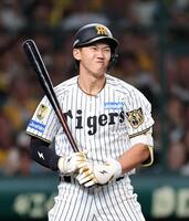 ７回、見逃し三振に倒れる立石（撮影・山口登）