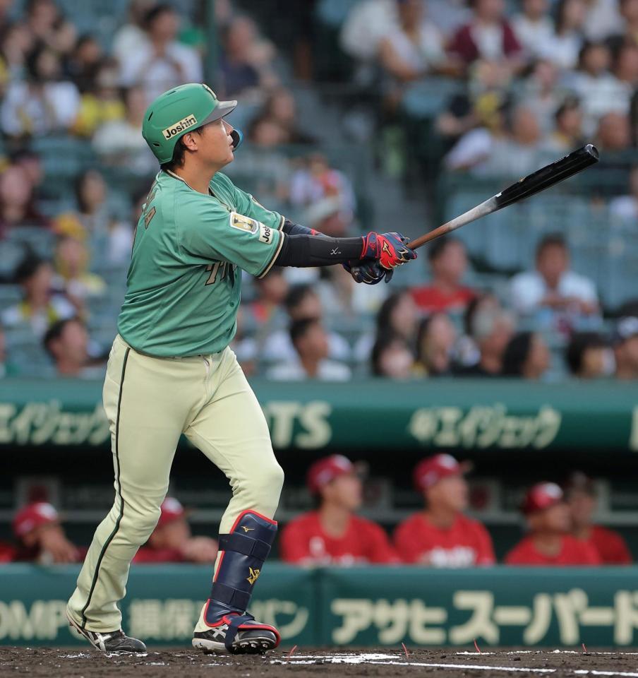 ２回、先制２ランを放つ大山（撮影・西田忠信）