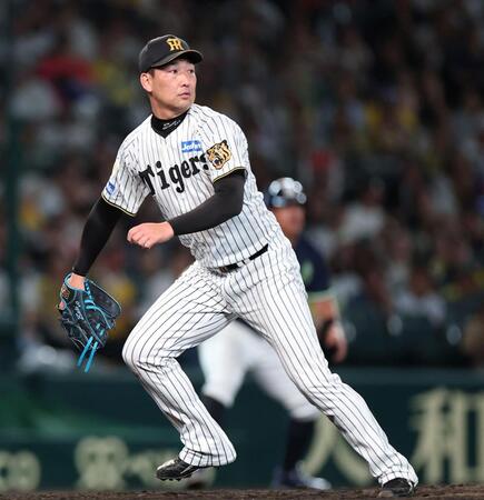 ８回、赤羽に２点打を許す岩崎（撮影・西田忠信）