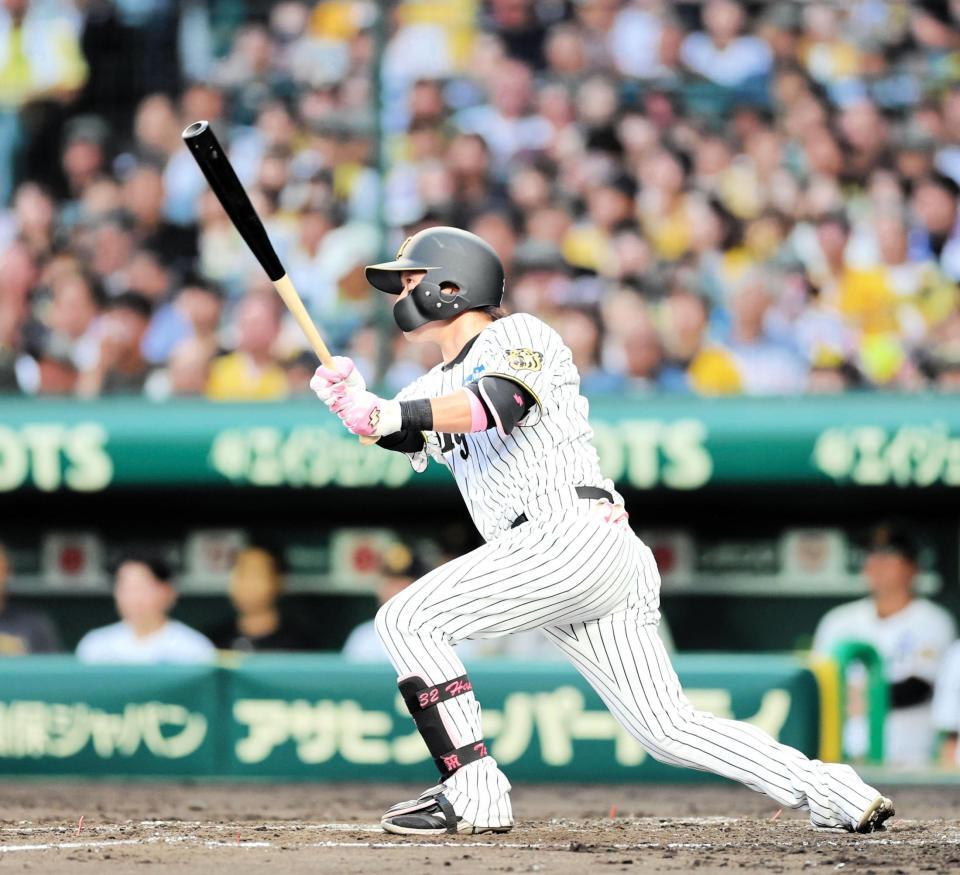 ２回、左前打を放つ浜田（撮影・山口登）