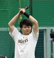 打撃練習をする森下（撮影・田中太一）