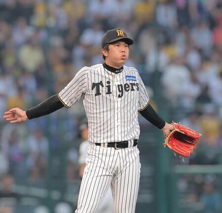 ４回、板山を三振に抑え息を吐く才木（撮影・西田忠信）