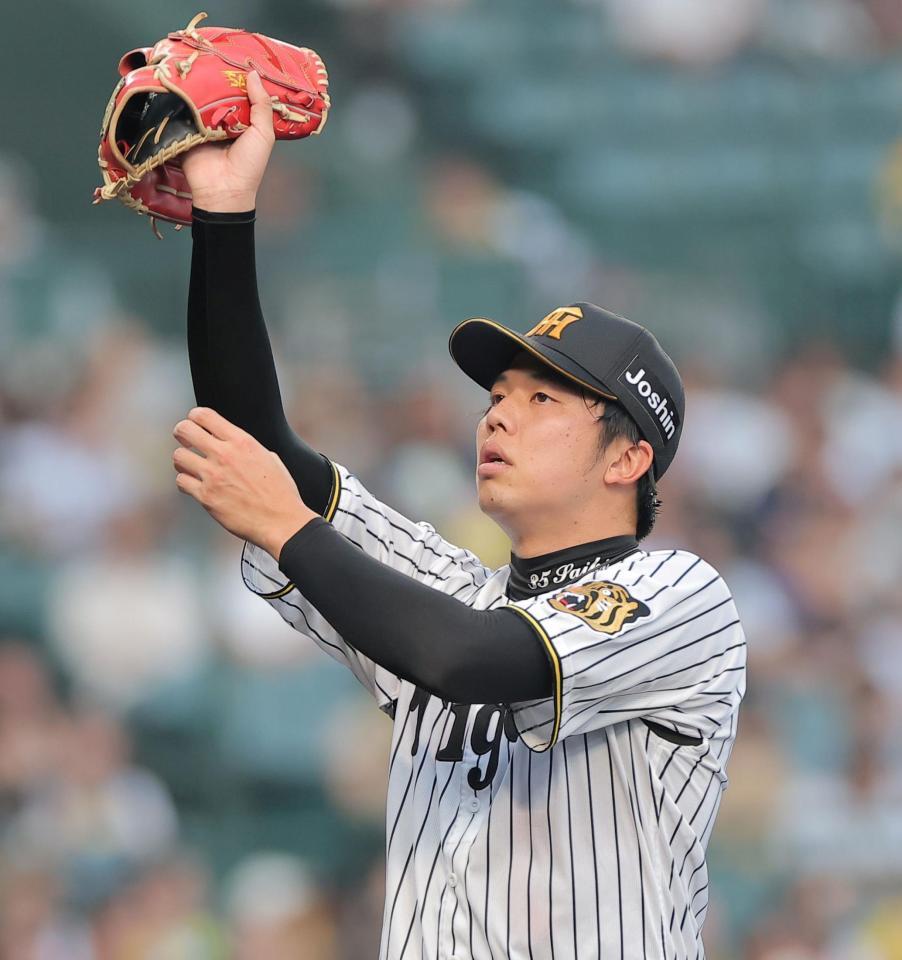 ２回に先制を許しベンチに戻る才木（撮影・西田忠信）