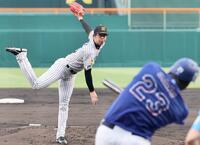 　２回、サノーを三振に仕留める才木（撮影・田中太一）