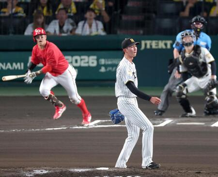 ６回、小園を左飛に打ち取る今朝丸（撮影・立川洋一郎）