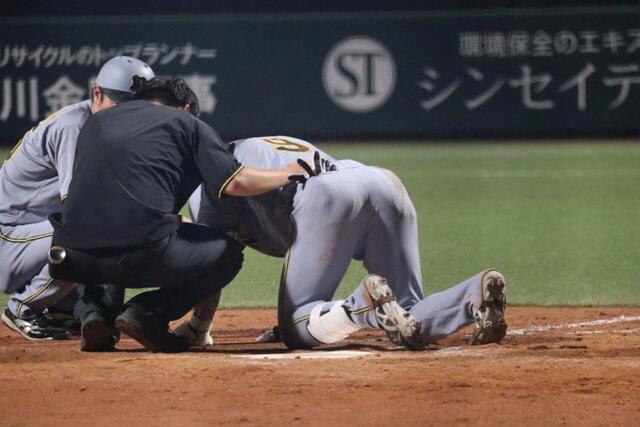阪神・ドラ1立石 自打球で途中交代