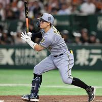 阪神・佐藤輝V撃 「HEROES DAY」に4番の一撃 「気持ちが出