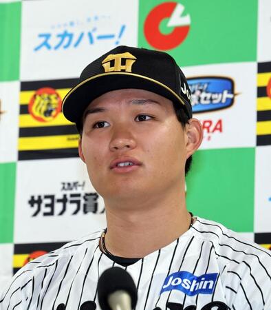 スカパー！月間サヨナラ賞を受賞し、会見する森下（撮影・山口登）