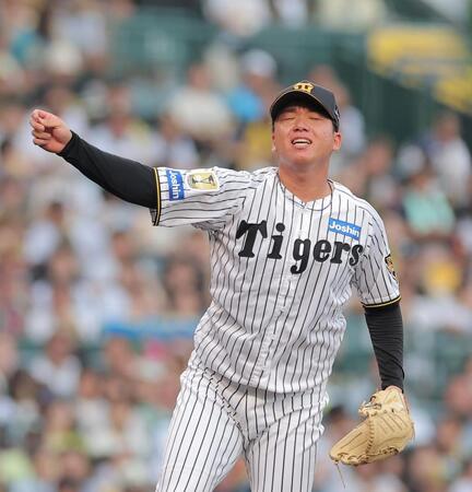 １回、投球がボール判定になり悔しがる村上（撮影・西田忠信）