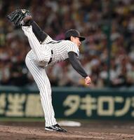 ８回、力投する工藤（撮影・山口登）