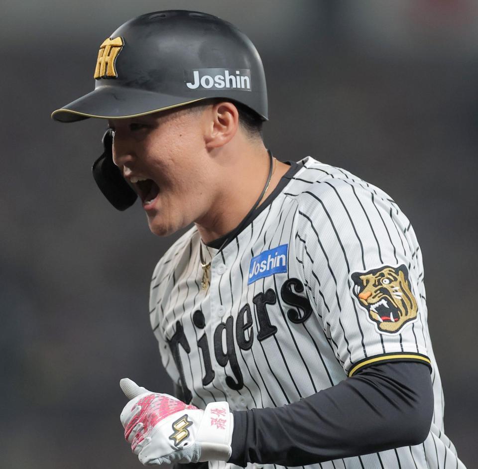 ６回、犠打を決めた元山（撮影・西田忠信）