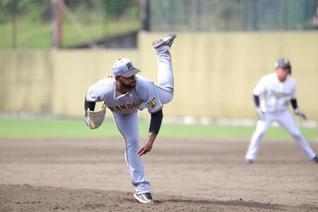 ７回に登板したセベリーノ