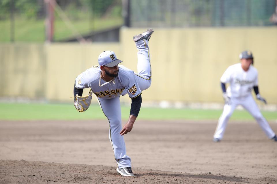 ７回に登板したセベリーノ