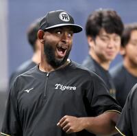 明るい表情を浮かべるセベリーノ（撮影・田中太一）