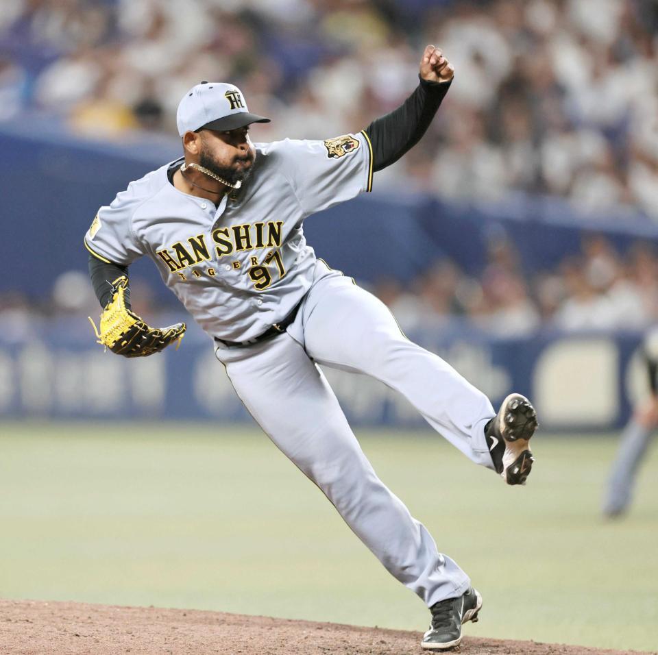 　８回、来日初登板し１回を無失点に抑えたセベリーノ（撮影・田中太一）