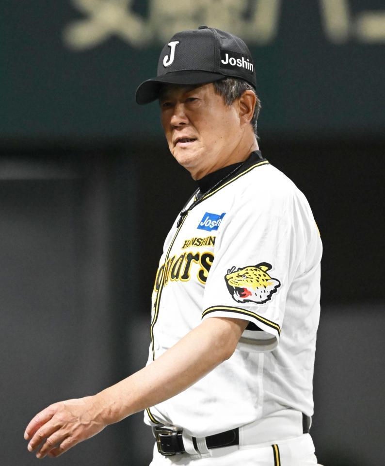 オリックスに敗れ厳しい表情を見せる平田２軍監督（撮影・高部洋祐）