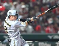 　７回、適時打を放つ梅野（撮影・北村雅宏）