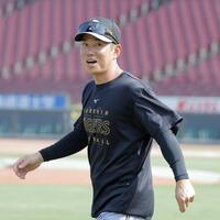 １軍に合流した糸原（撮影・西田忠信）