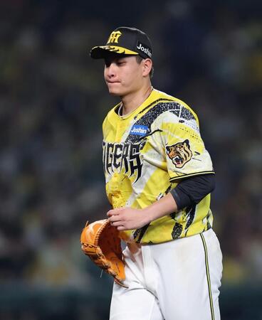 ６回途中、降板する大竹（撮影・山口登）