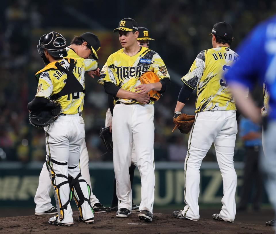 ６回途中、降板する大竹（撮影・山口登）