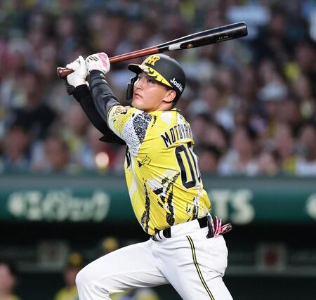 ３回、犠飛を放つ元山（撮影・田中太一）