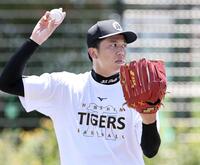 　後半戦に向けて調整する才木（撮影・田中太一）