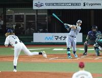 ３回、左越えソロを放つ佐藤輝（撮影・西岡正）