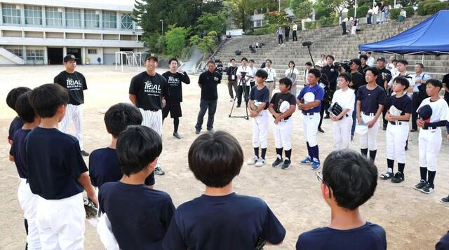 Kashiwara 軟式野球クラブ 阪神「大社軟式野球クラブ」が活動開始 嶌村球団本部長「第一歩を
