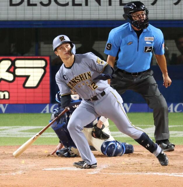阪神・坂本 初の1試合2発!九回V弾