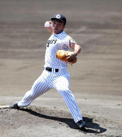 シート打撃に登板する石井（撮影・山口登）