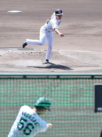 シート打撃に登板する石井（撮影・山口登）